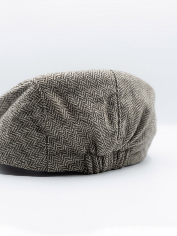 Wool beret with pattern Wool beret with pattern