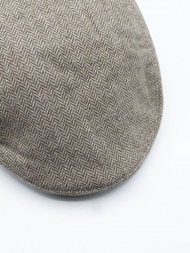 Wool beret with pattern Wool beret with pattern