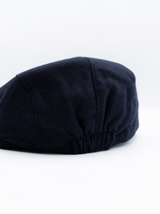 Wool beret with pattern Wool beret with pattern