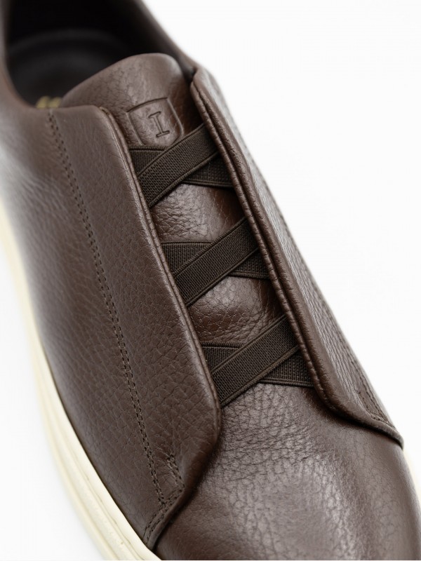 Zapatilla casual de piel Zapatilla casual de piel