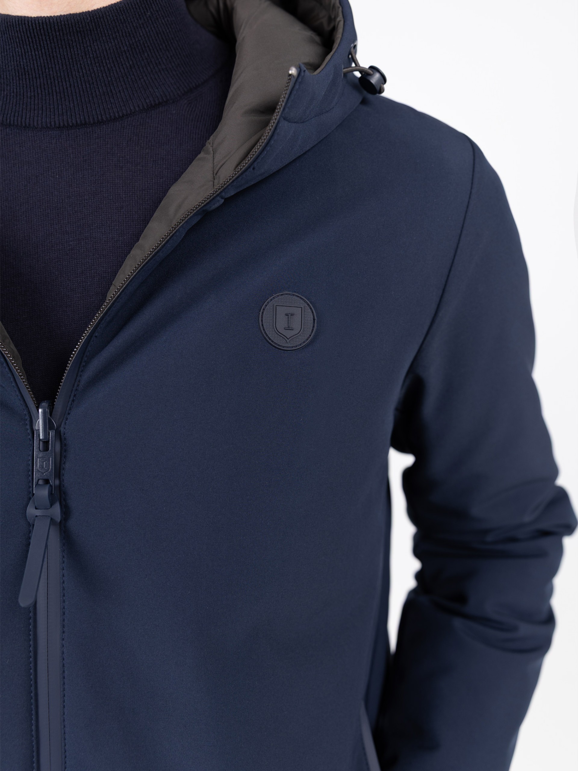 Reversible hooded jacket