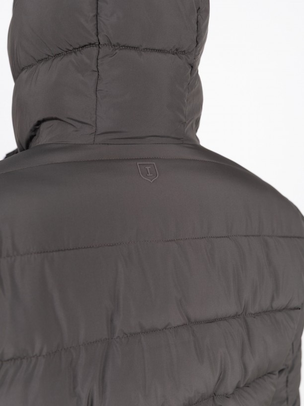 Reversible hooded jacket