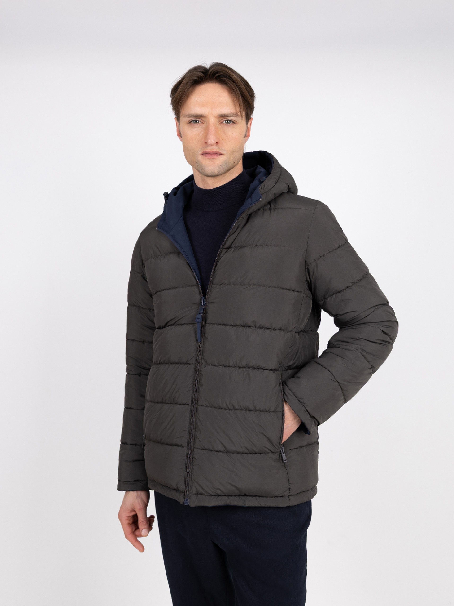 Reversible hooded jacket