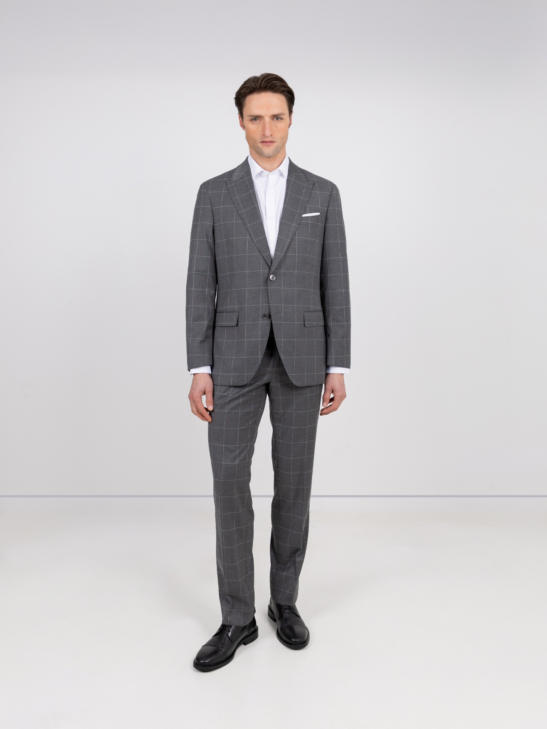 Regular Fit checked suit