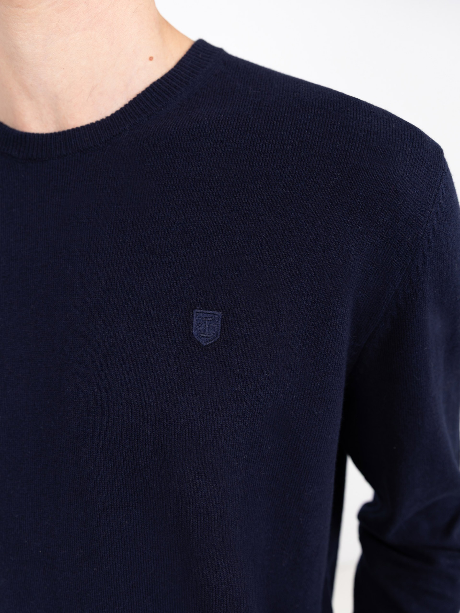 Cotton and Cashmere Knit Sweater with Round Neck