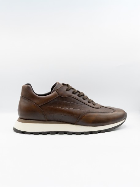 Polished leather sneaker