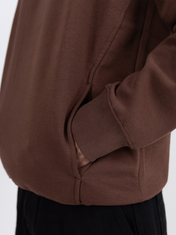 Basic plain hoodie with WAC logo