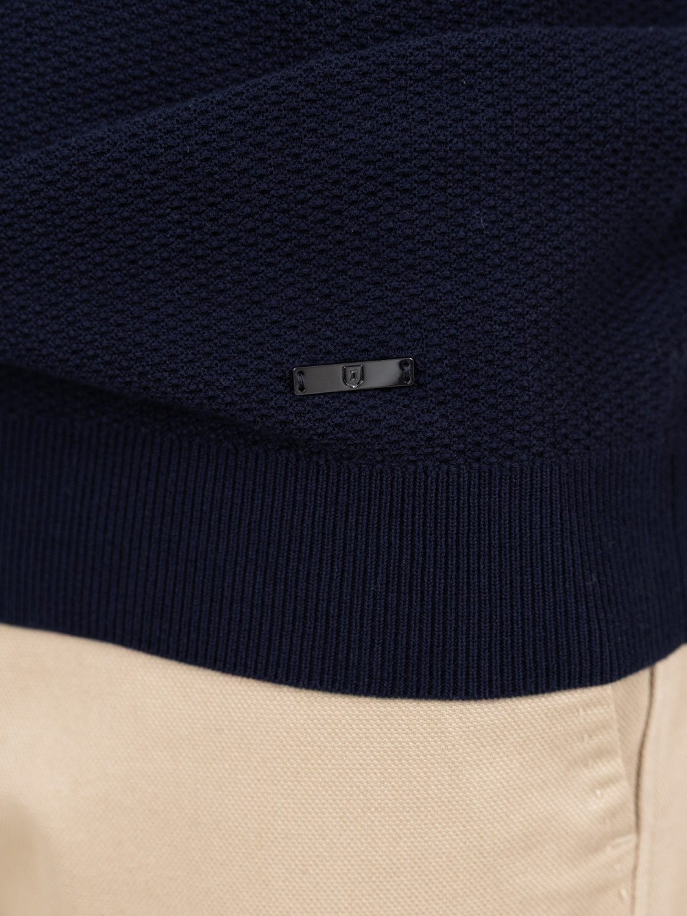 Polo de malha estruturada em algodão