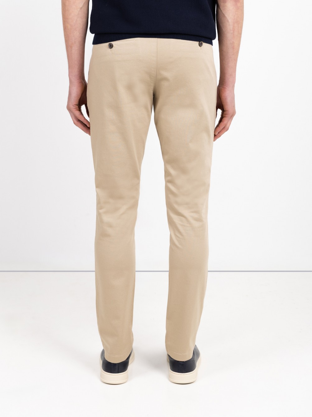 Pantalones chino de algod�n el�stico
