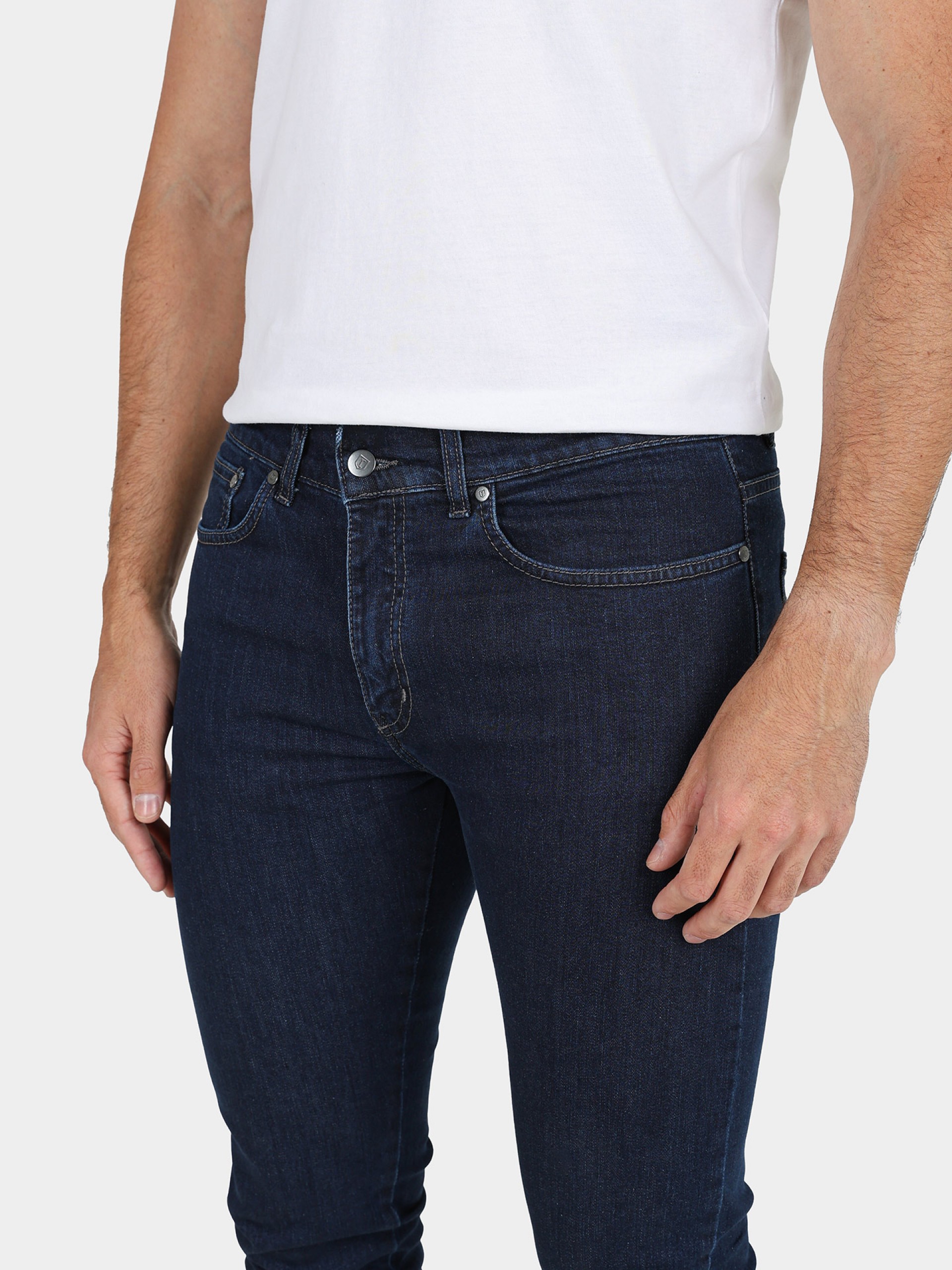 Slim fit jeans