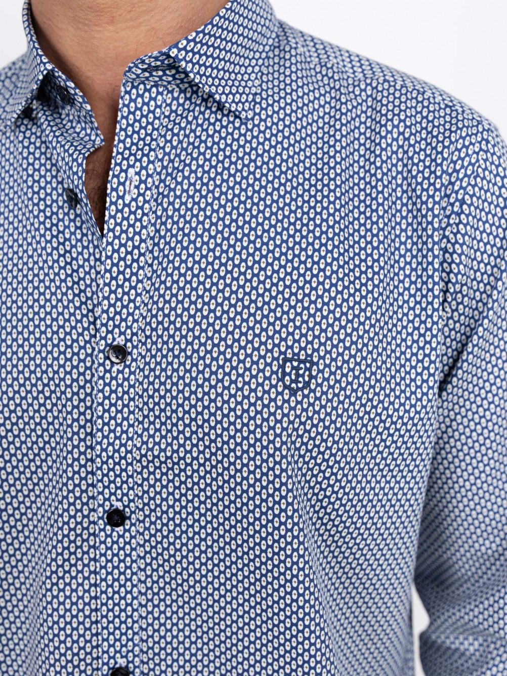 Camisa com padr�o casual