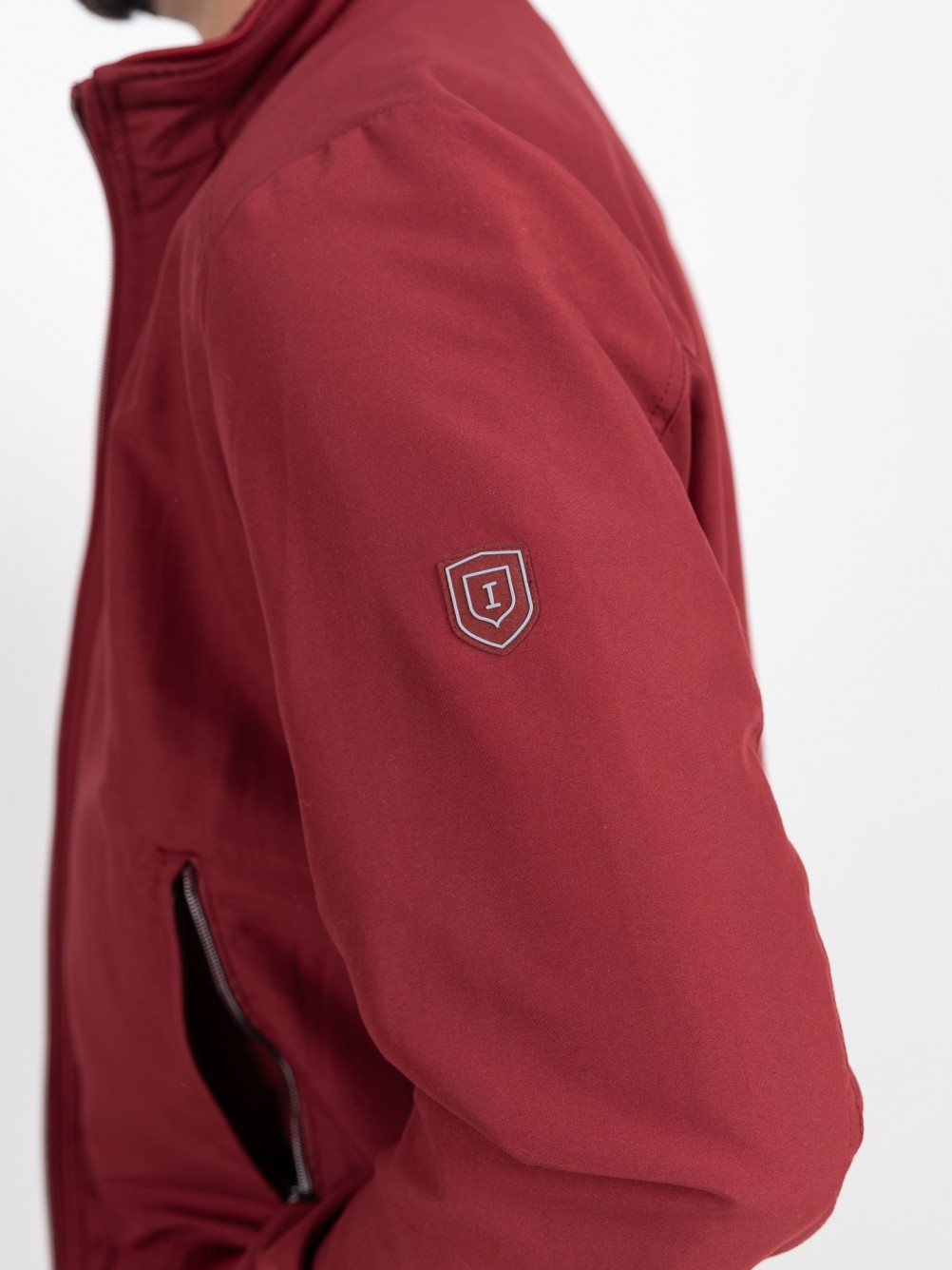 Blus�o leve t�cnico