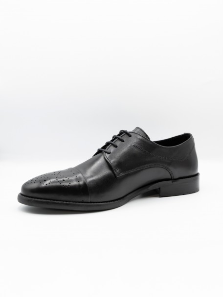 Classic leather shoe Classic leather shoe