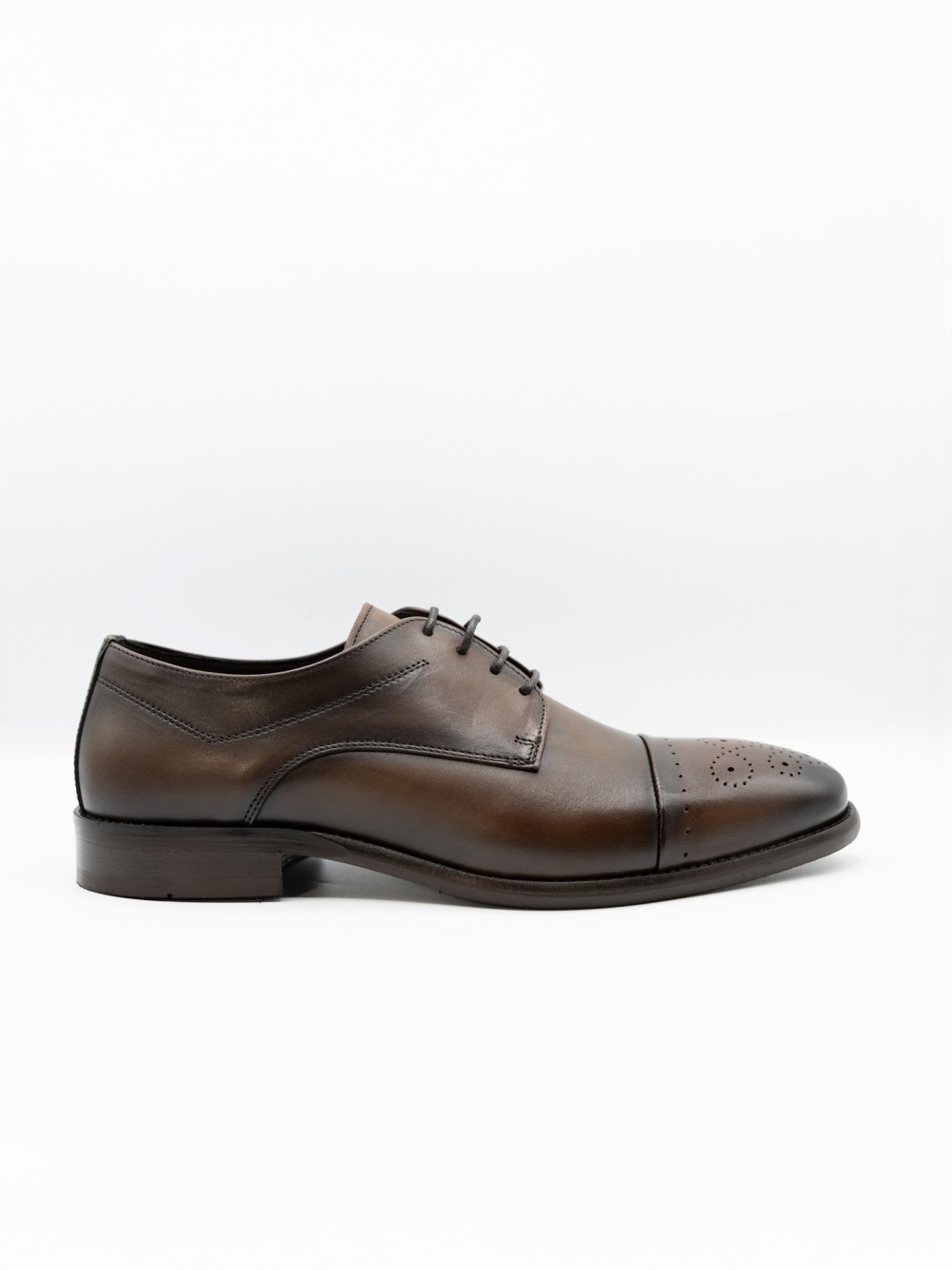 Zapato clásico de piel