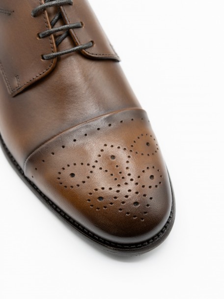 Zapato clásico de piel Zapato clásico de piel