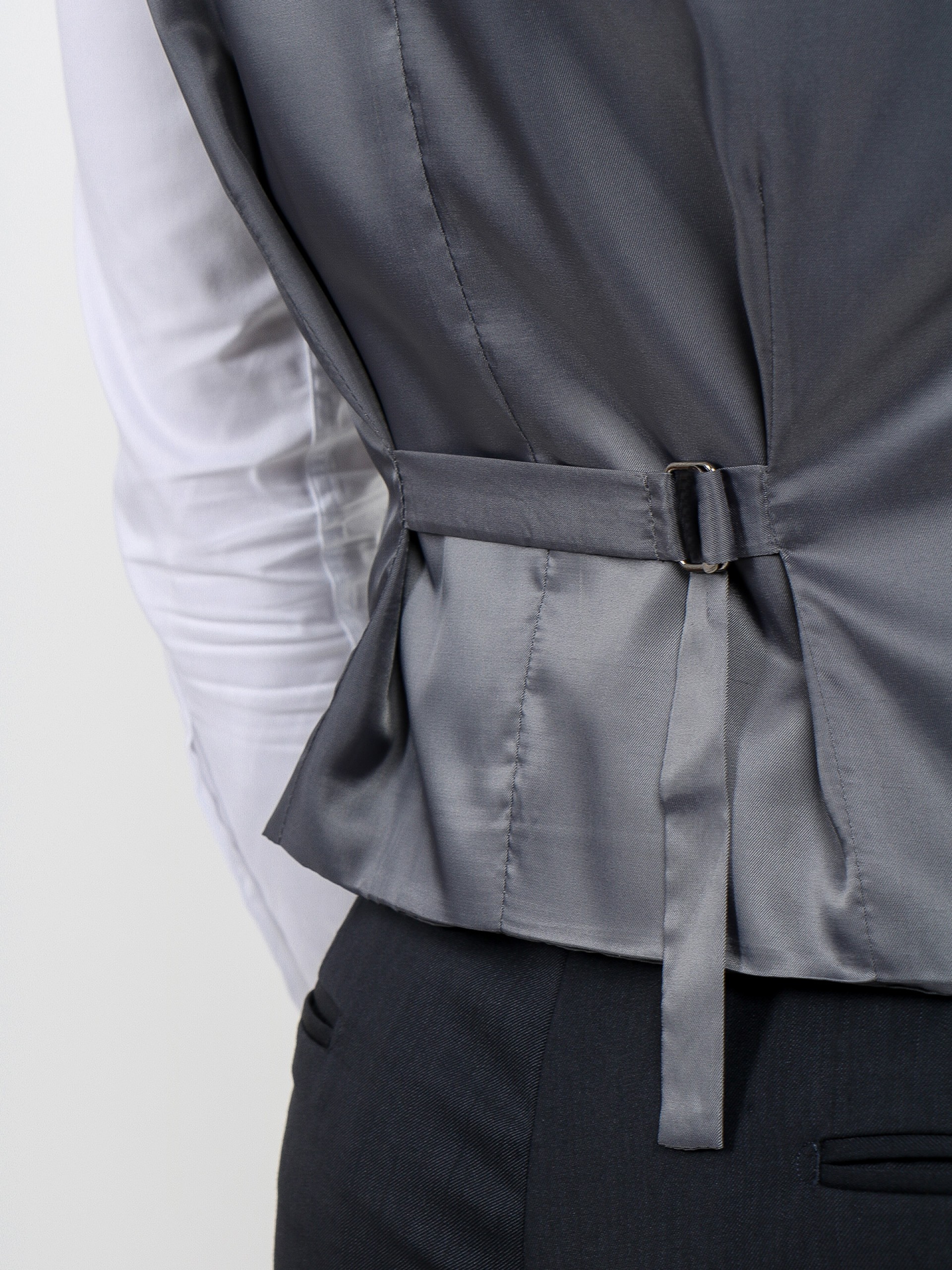 Ceremony waistcoat with tie