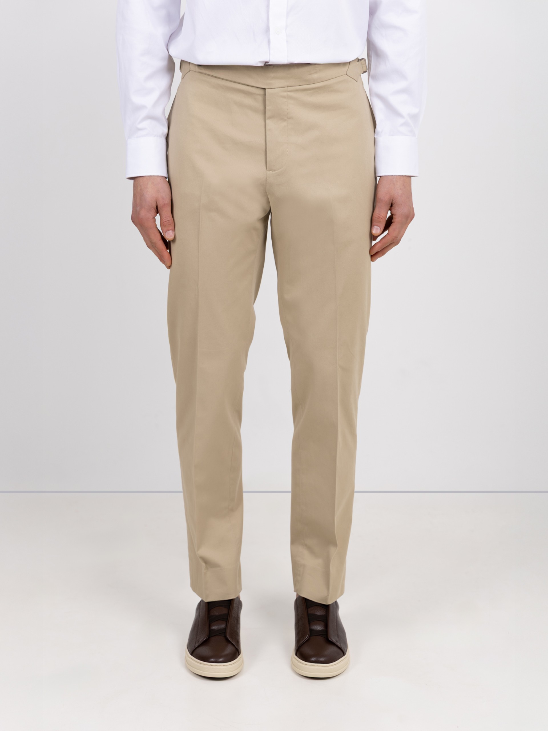 Adjustable chino trousers
