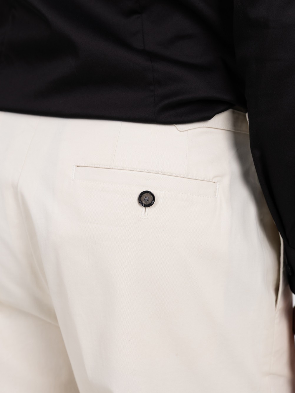 Adjustable chino trousers