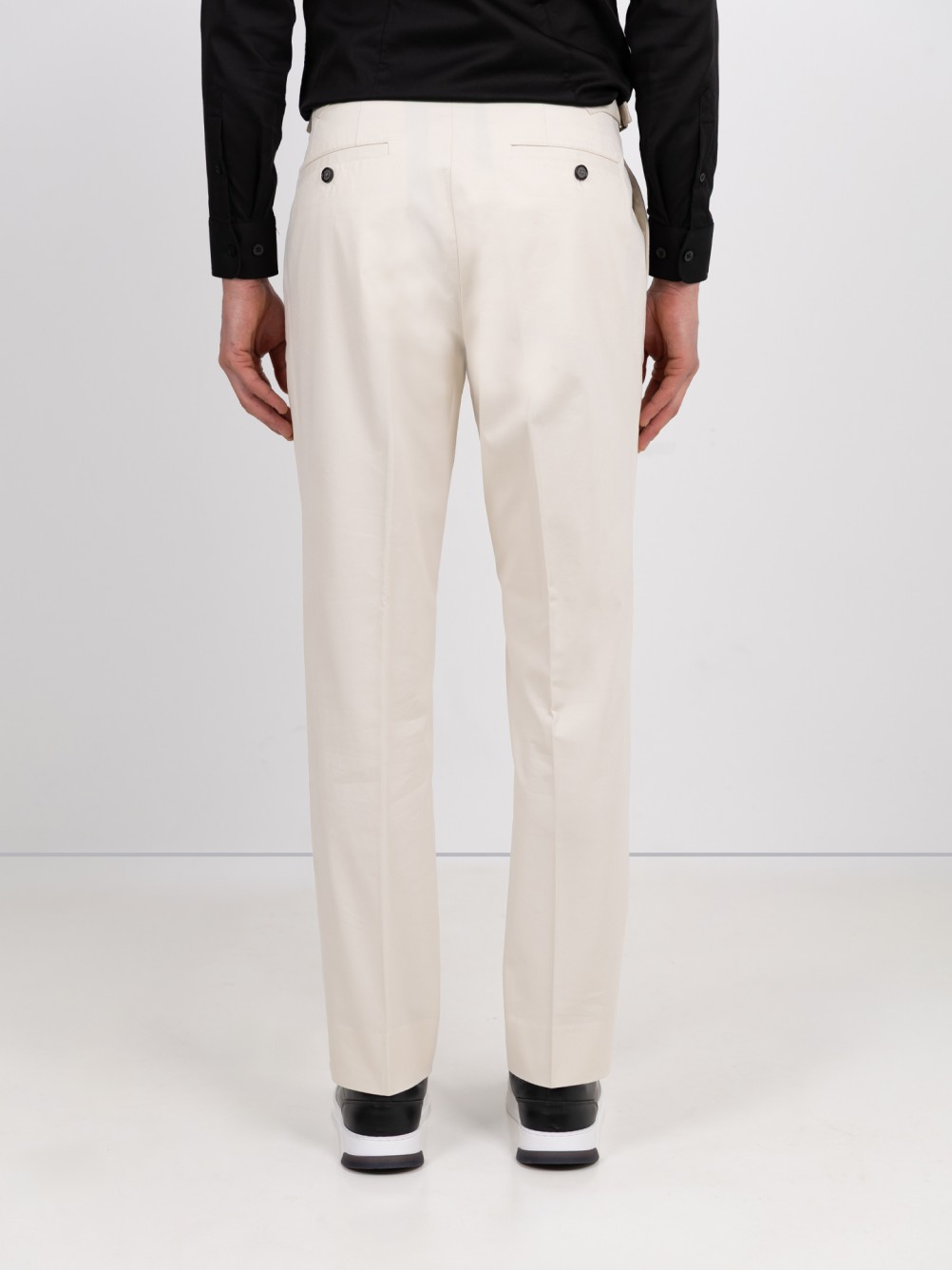 Adjustable chino trousers