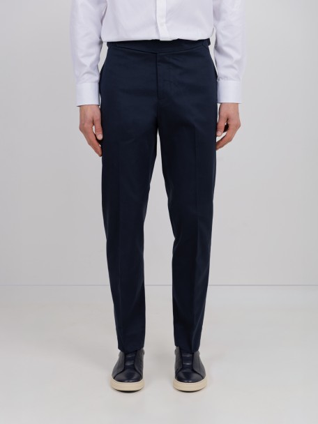 Cal�a chino ajust�vel