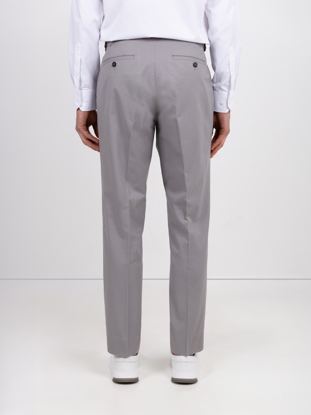 Adjustable chino trousers