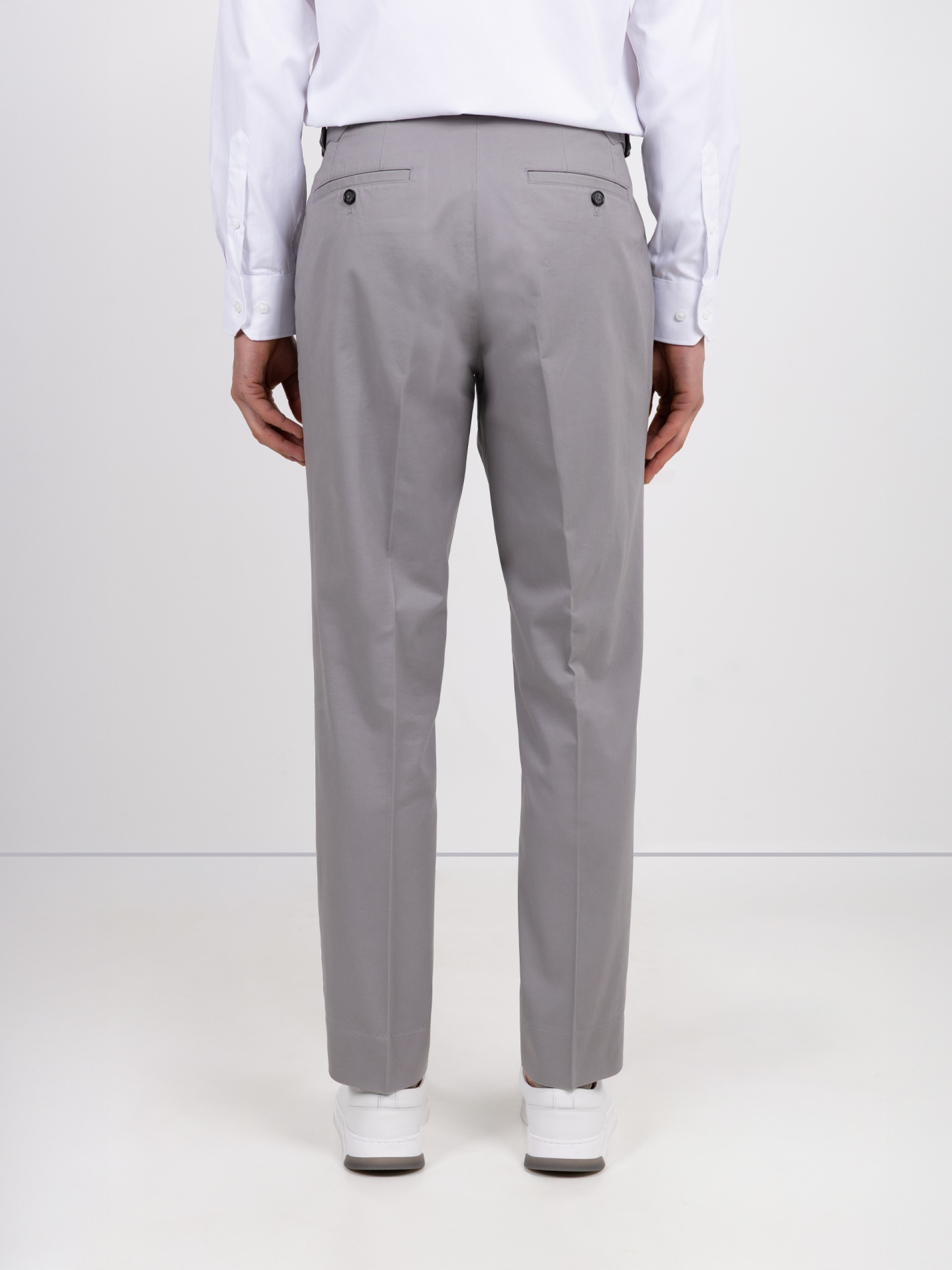 Adjustable chino trousers