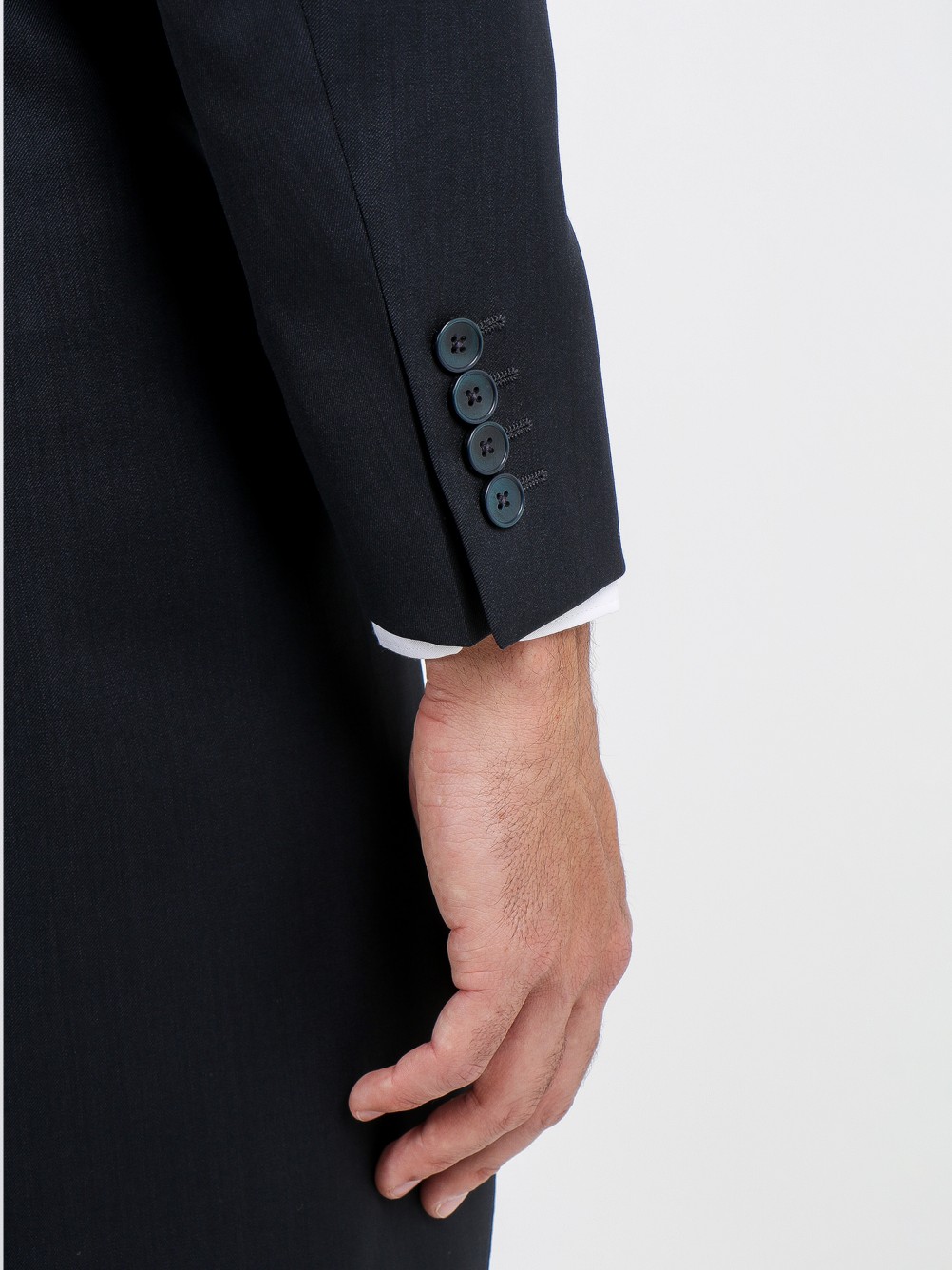 Fraque cl�ssico com corte elegante