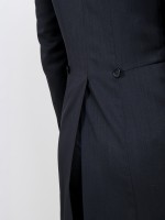 Fraque cl�ssico com corte elegante