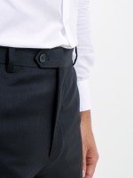 Fraque cl�ssico com corte elegante
