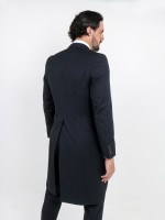 Fraque cl�ssico com corte elegante