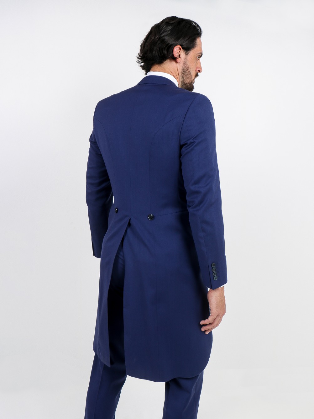 Fraque clássico com corte elegante