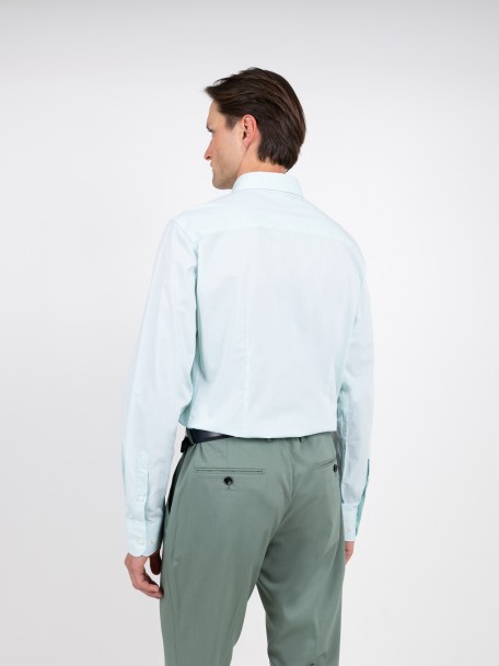 Camisa lisa 100% algodão slim fit Camisa lisa 100% algodão slim fit