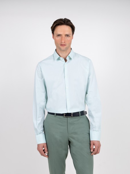 Camisa lisa 100% algod�o slim fit