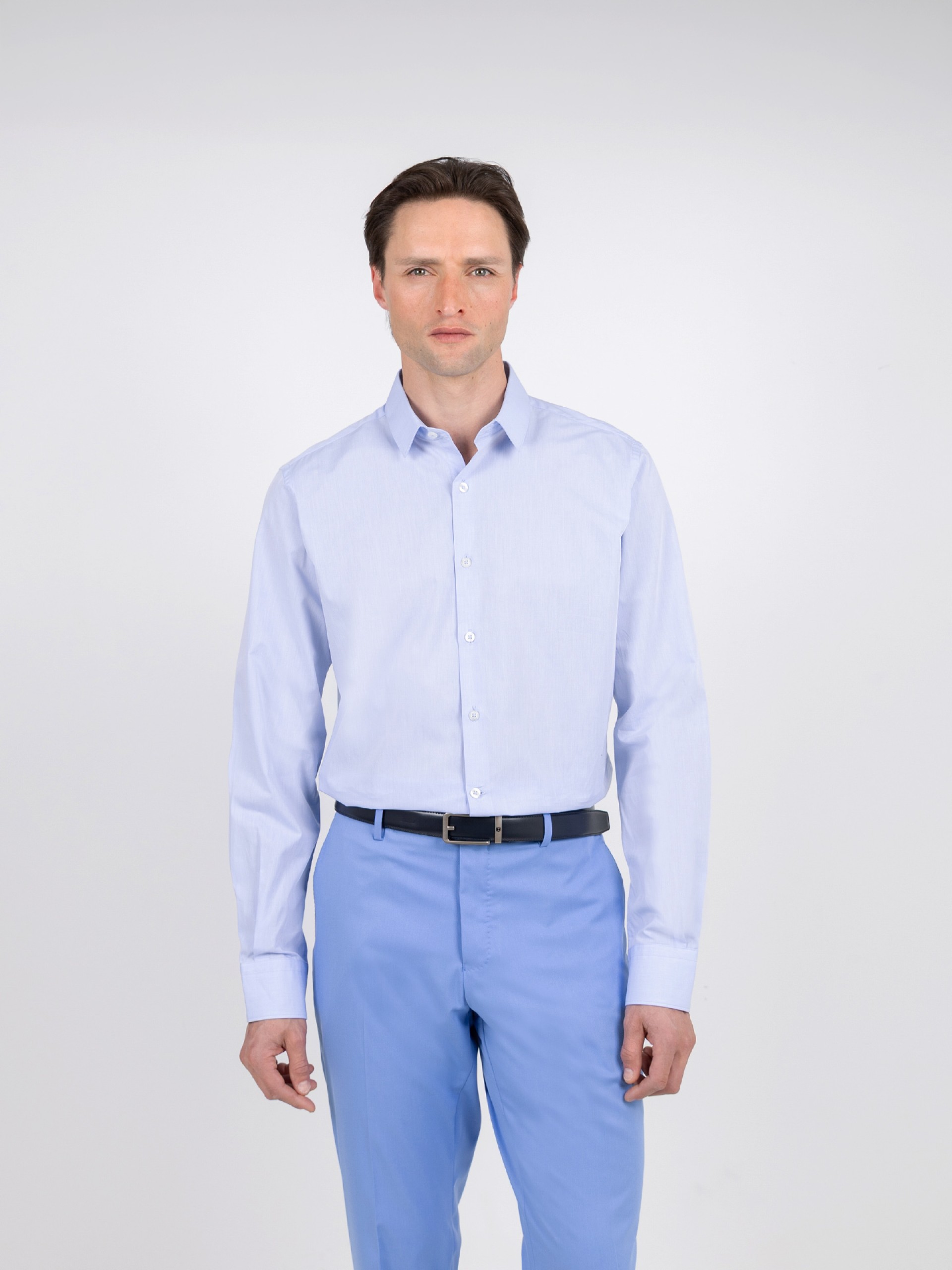 Camisa lisa 100% algodão slim fit