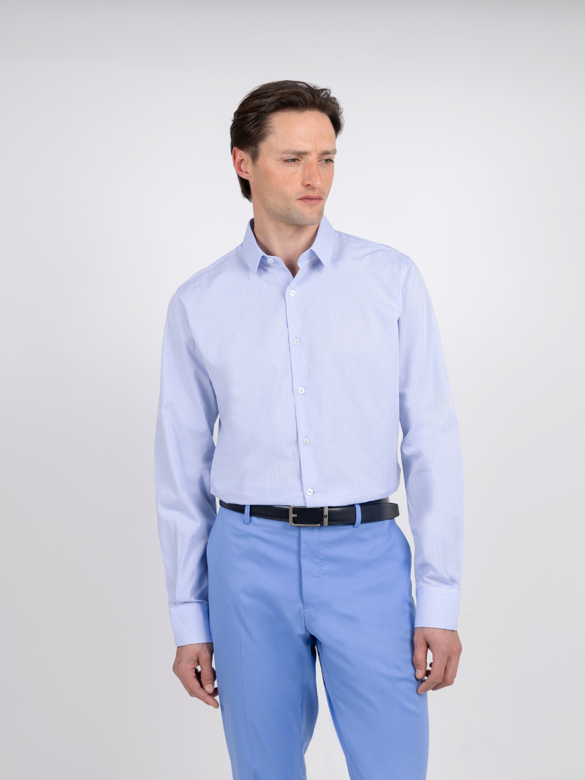 Camisa lisa 100% algodão slim fit