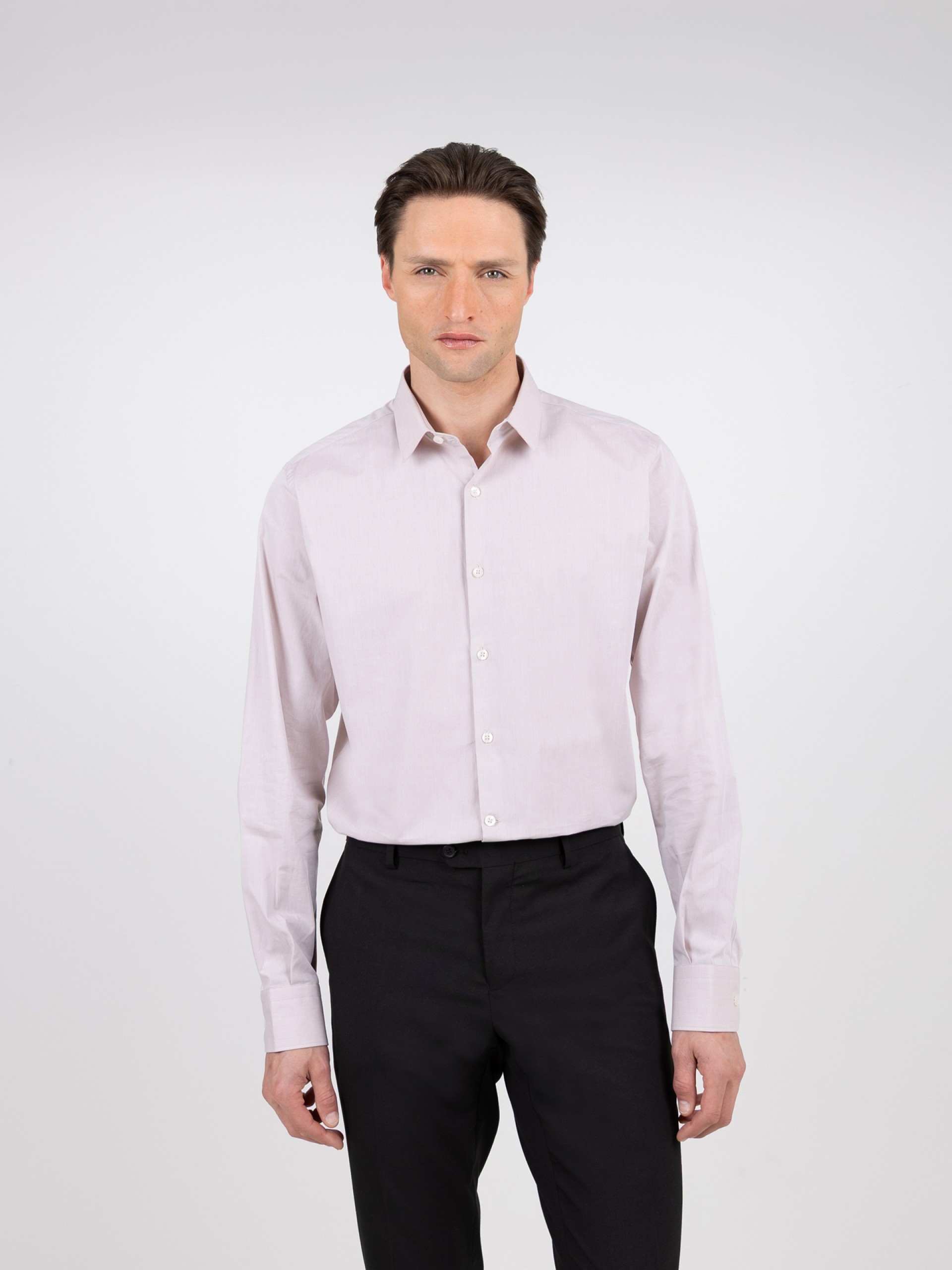 Camisa lisa 100% algodón slim fit