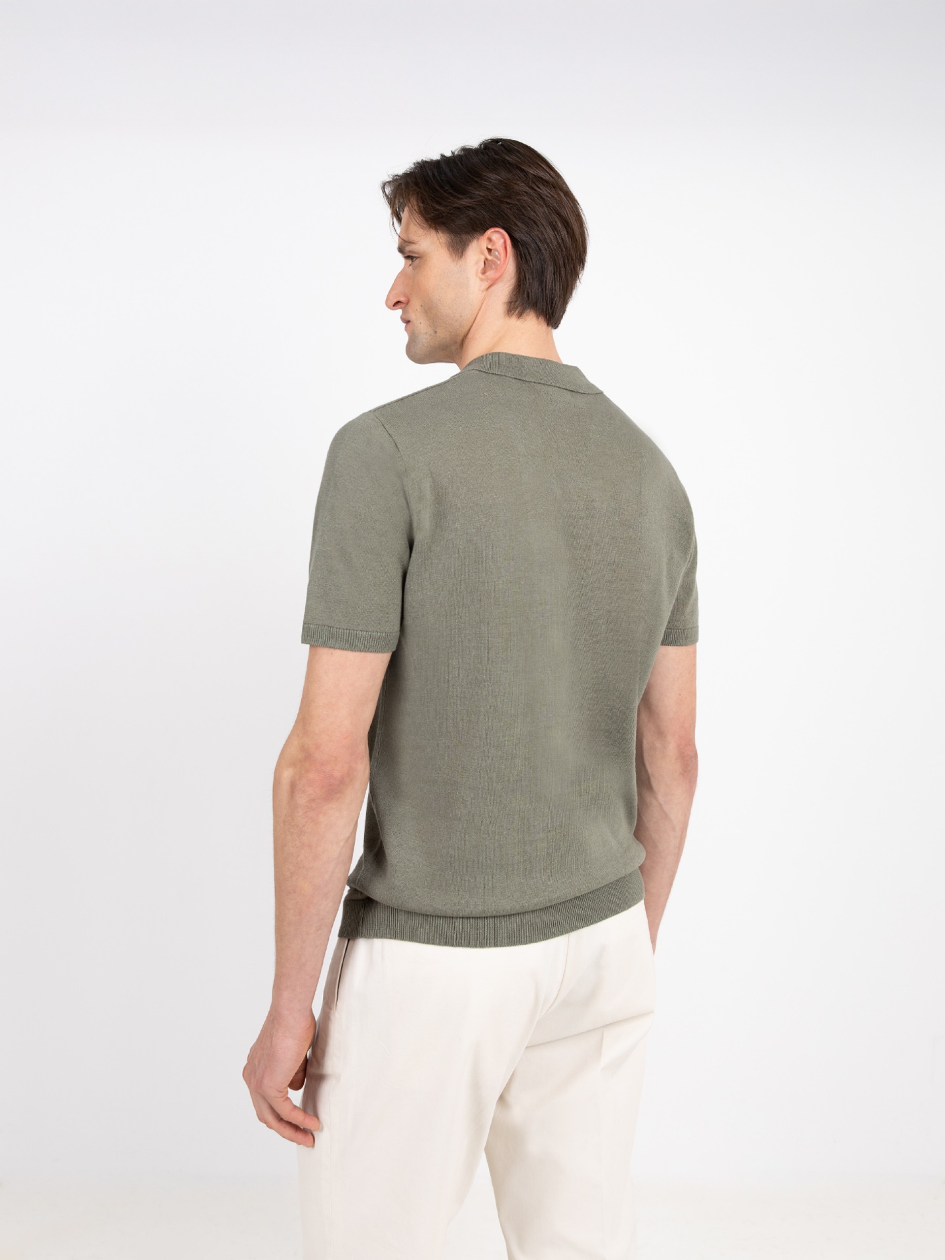 Knitted polo in cotton and linen