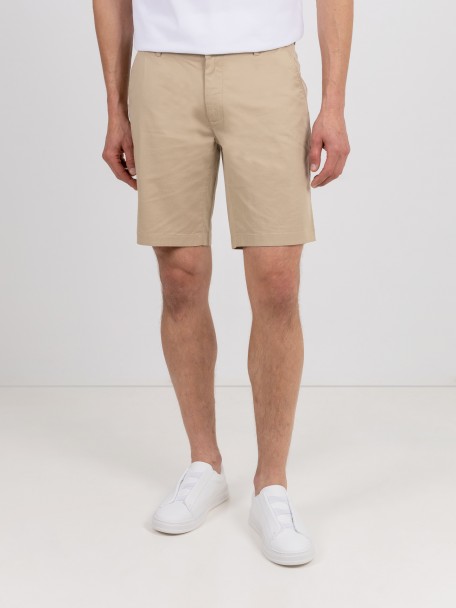Bermudas tipo chino de algod�o