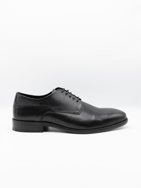 Elegant leather shoe