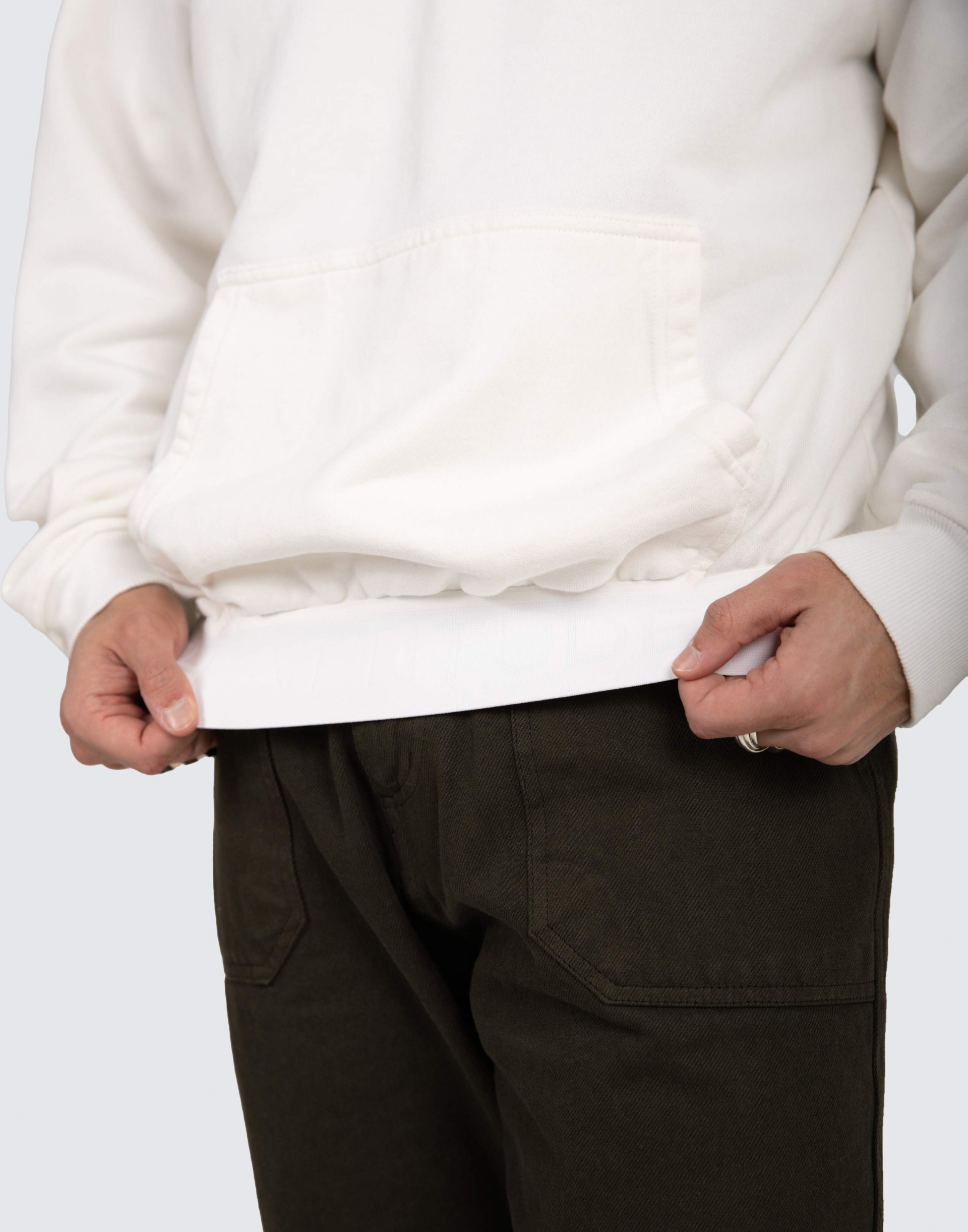 Elasticized oversized hoodie