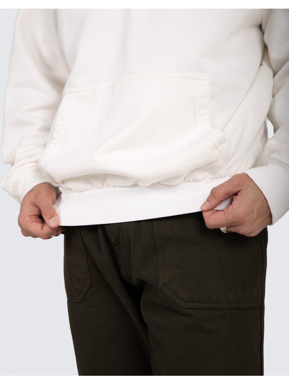 Elasticized oversized hoodie