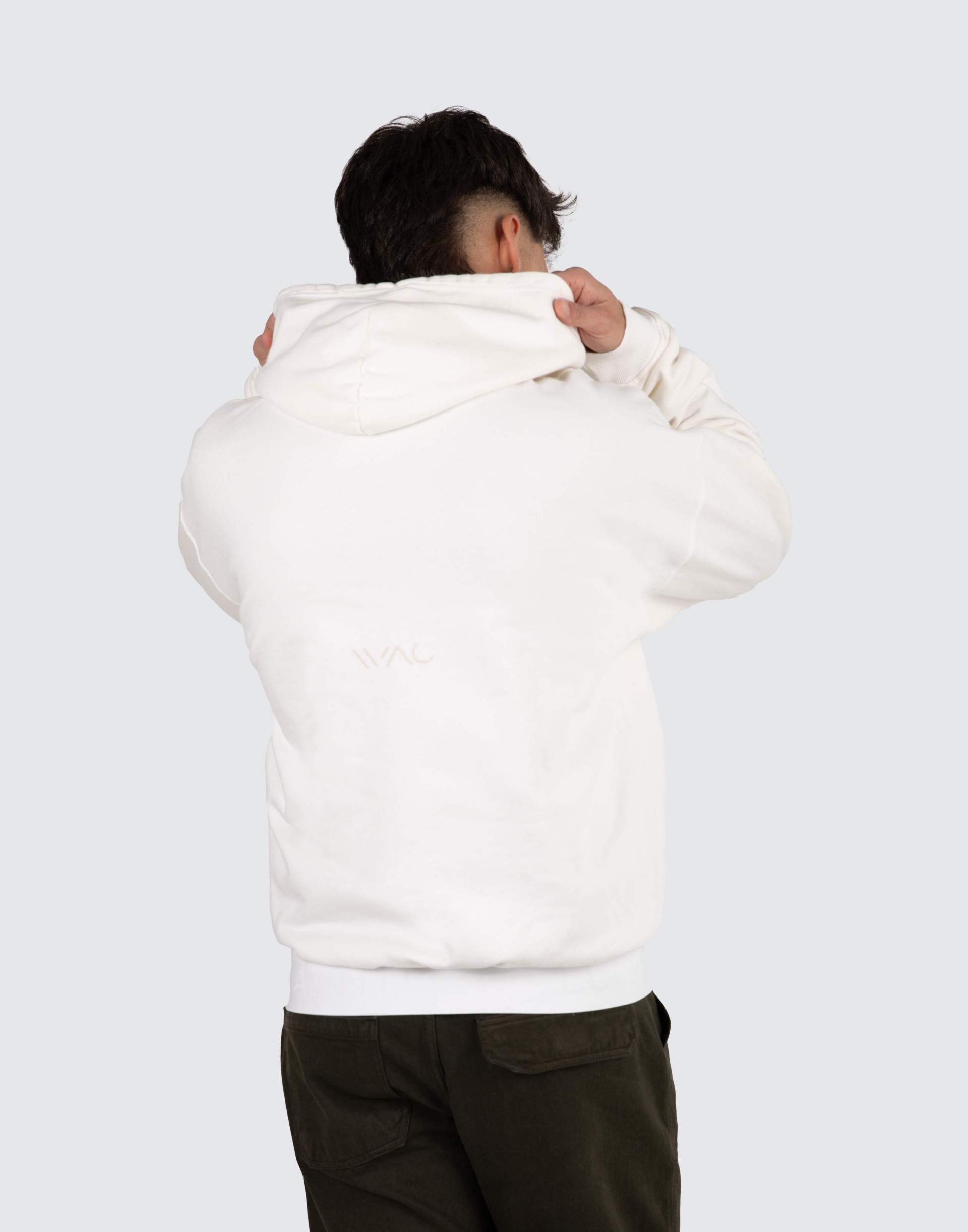 Elasticized oversized hoodie
