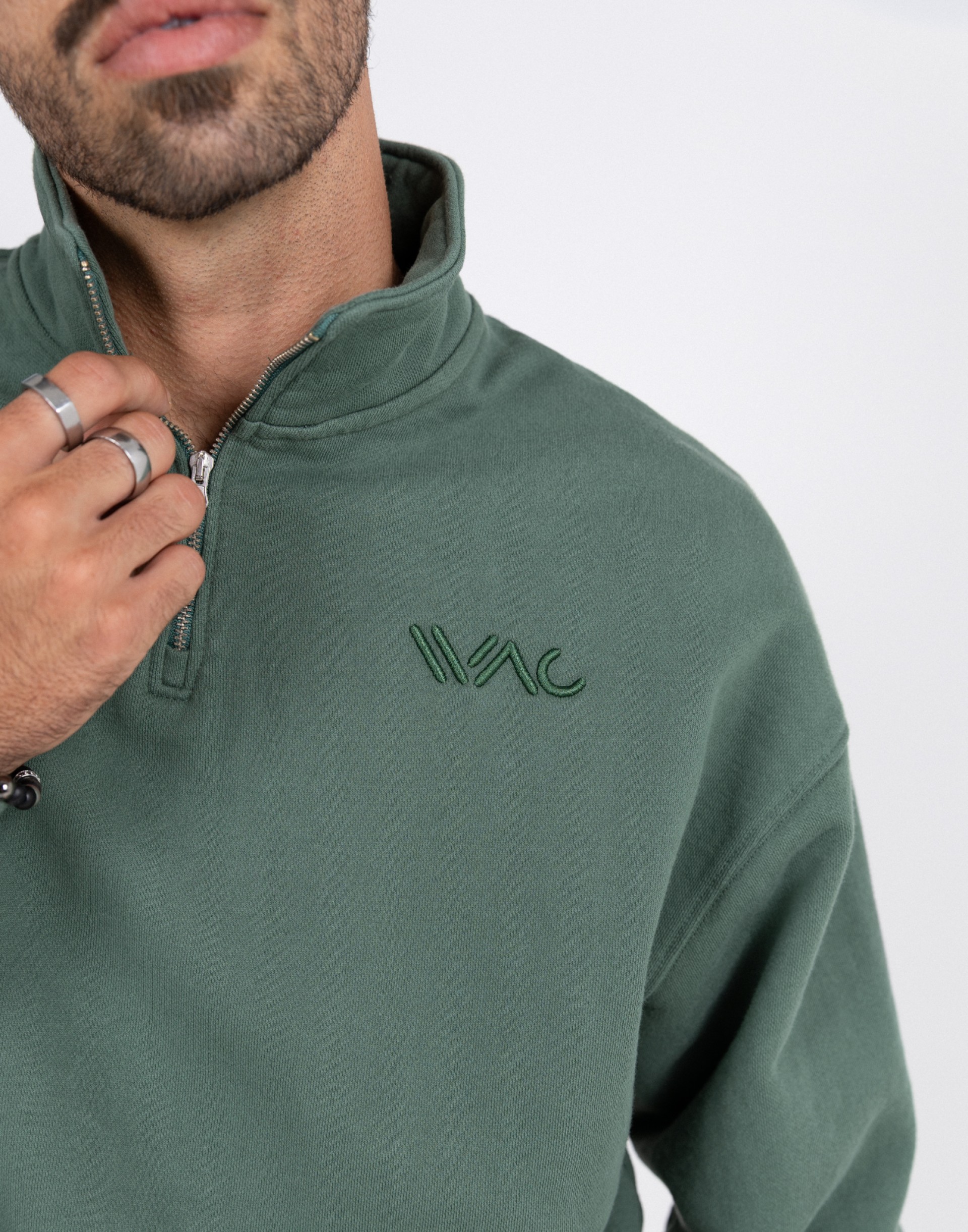 Sweat with half zip