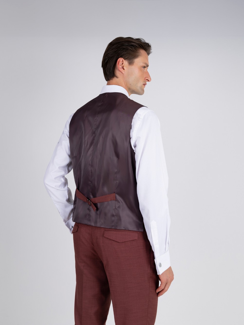 Fato liso slim fit com colete