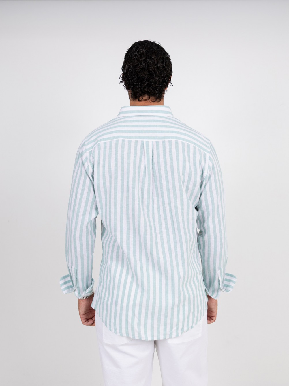 Camisa de lino y algod�n con patr�n de rayas