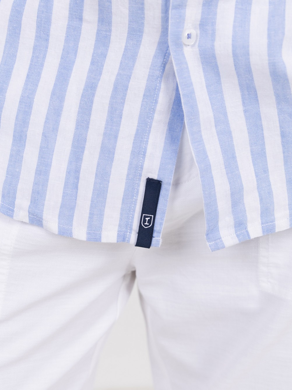 Camisa de linho e algod�o padr�o de risca
