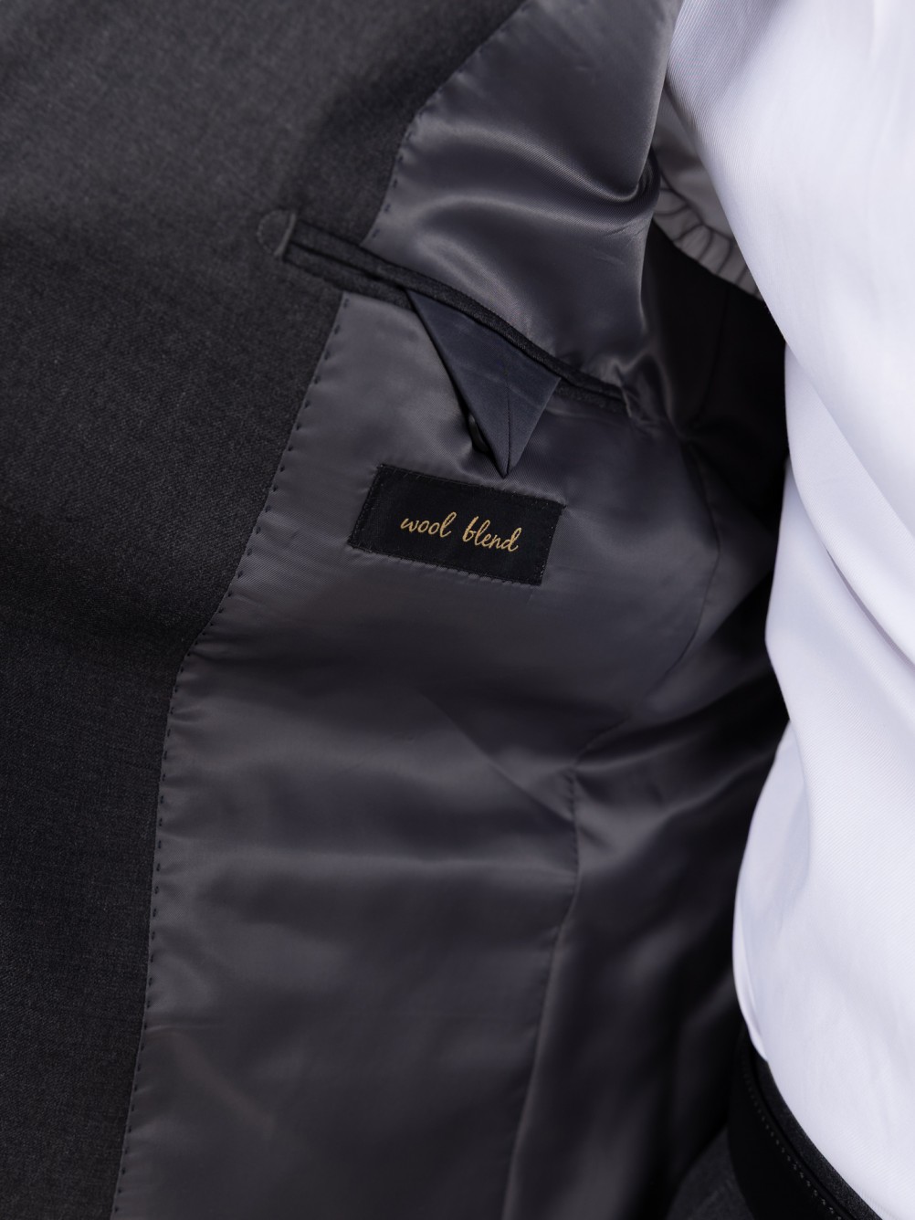 Fato liso regular fit com lã