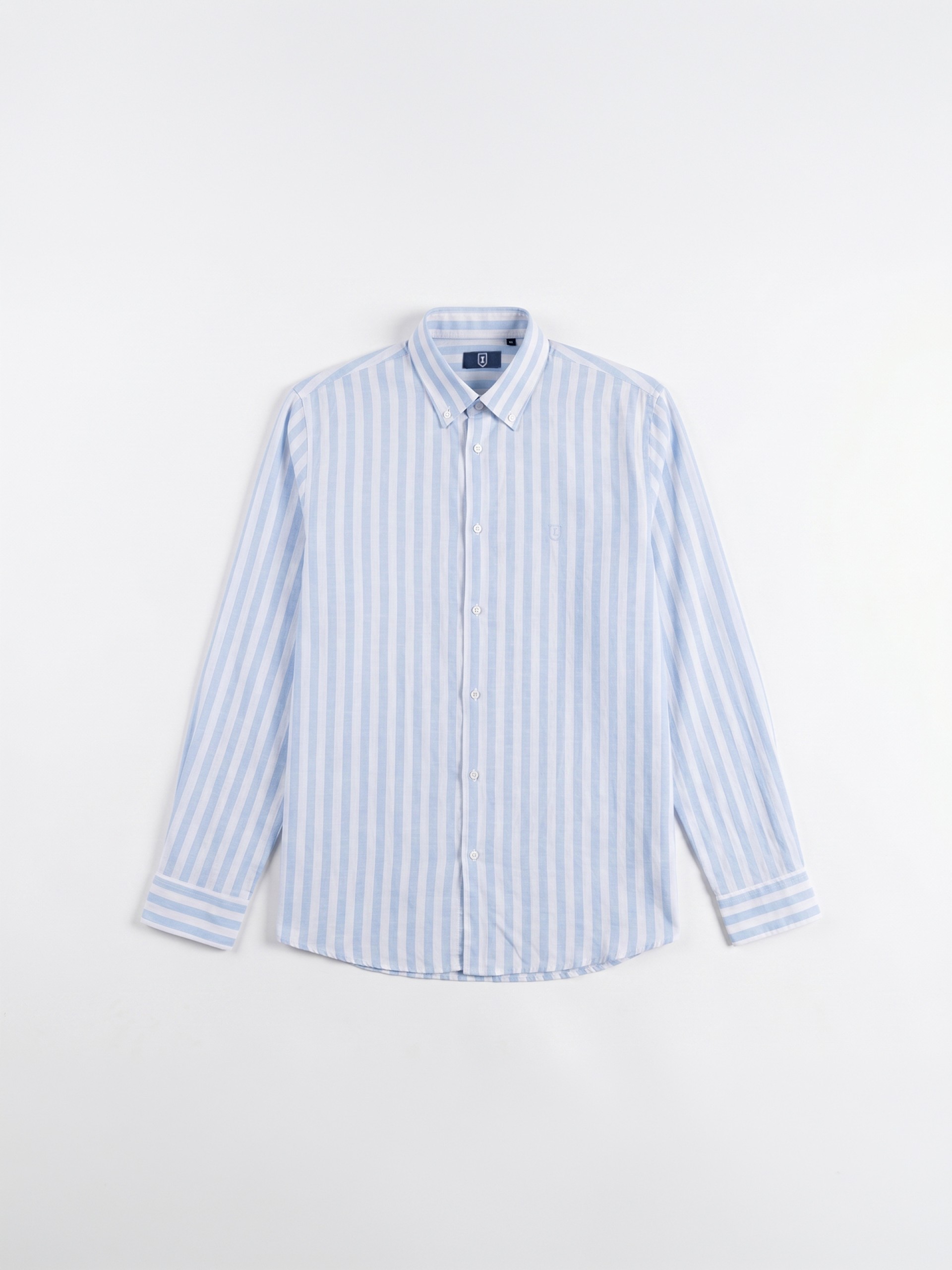 Camisa de linho e algodão padrão de risca