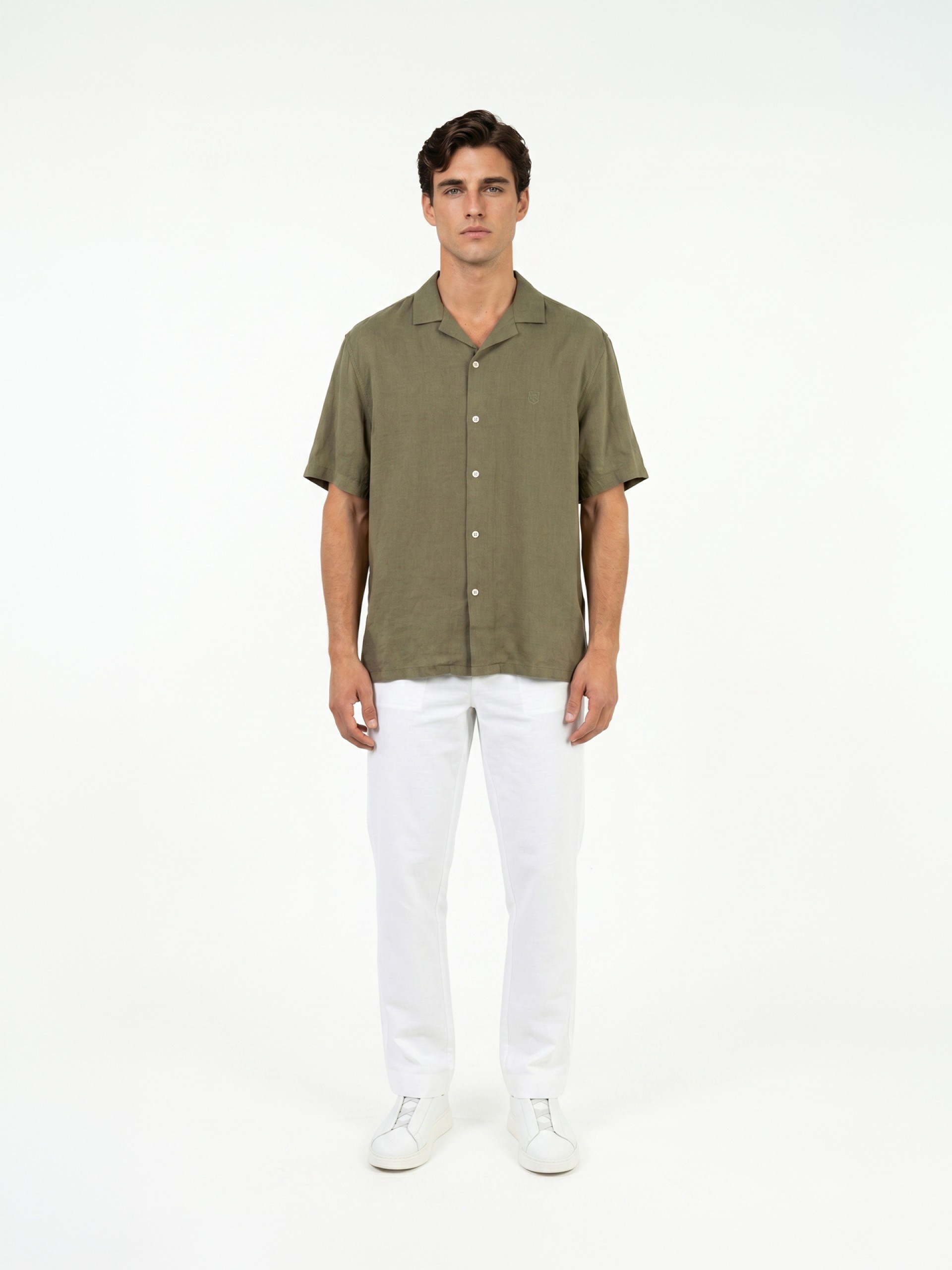 Plain linen shirt