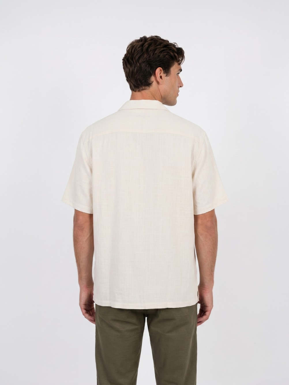 Plain linen shirt